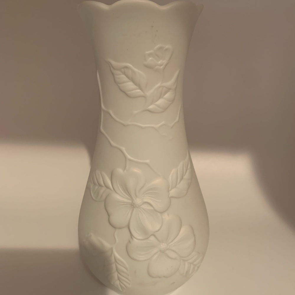 Vintage Kaiser Vase